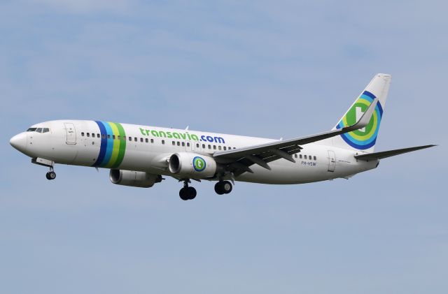 Boeing 737-800 (PH-HSW)