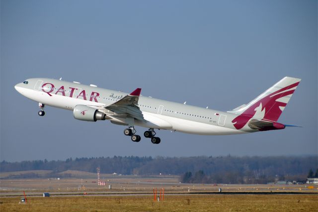 Airbus A330-300 (A7-ACL)