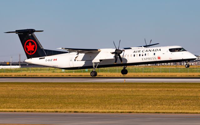 de Havilland Dash 8-400 (C-GIJZ)