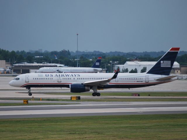 Boeing 757-200 (N937UW) - Taxiing in from 36C - 7/19/12