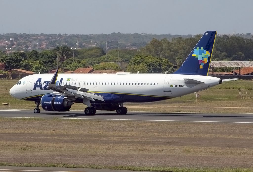 Airbus A320neo (PR-YRO)