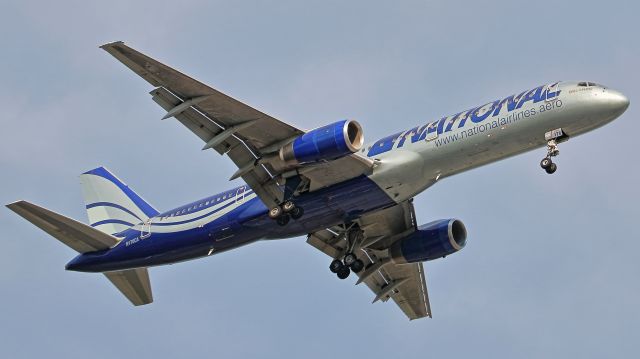 Boeing 757-200 (N176CA) - September 21, 2018, Nashville, TN -- I captured this National Cargo 757-200 on approach to runway 20R.  This was a Charter Flight that brought the South Carolina Gamecocks football team to play Vanderbilt University.