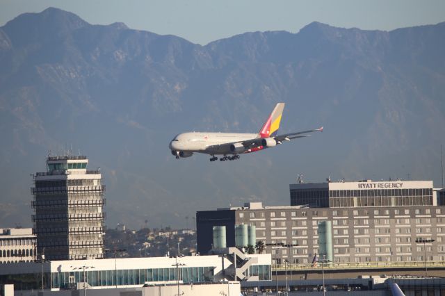 Airbus A380-800 (HL7640)
