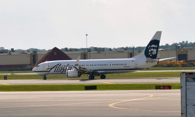 Boeing 737-900 (N464AS) - Alaska Airlines Boeing 737-990(ER)(WL) N464AS in Detroit 