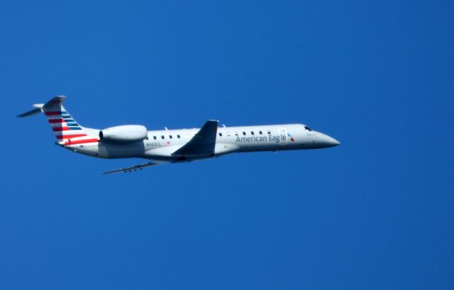 Embraer ERJ-145 (N660CL) - Shown here is an American Eagle Embraer ERJ-145 departing in the Autumn of 2017.