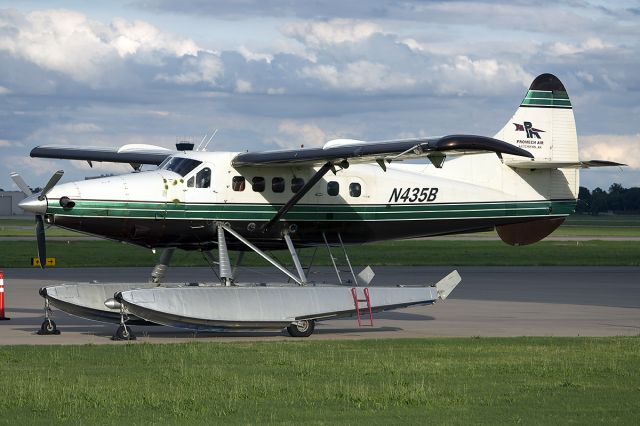 De Havilland Canada DHC-3 Otter (N435B) - A cool catch! As I understood it, this turbine otter spends time in different locations during different seasons. In Alaska during the winter, and around the Florida Keys during the summer. June 2013