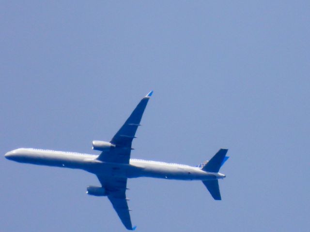 BOEING 757-300 (N78866) - UAL632br /IAD-LAXbr /01/04/22