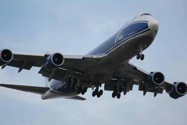 Boeing 747-200 (VQ-BLQ)