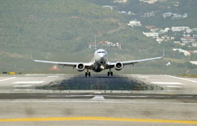 Boeing 737-800 — - Takeoff on Rwy 28.