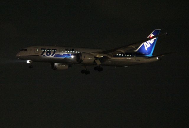 Boeing 787-8 (JA811A)