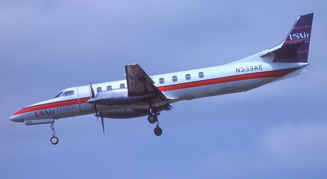 N359AE — - Landing 6-4-1993 at London Ontario IAP Canada.