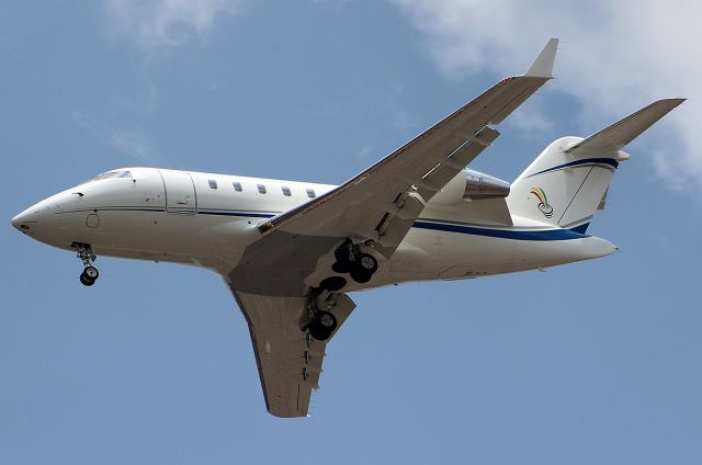 Canadair Challenger (N569RS)