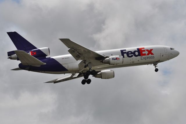 McDonnell Douglas DC-10 (N321FE)