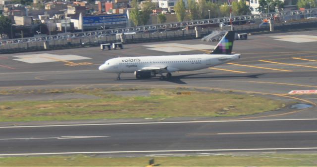 Airbus A320 — - "Cynthia" Ready to depart MMMX