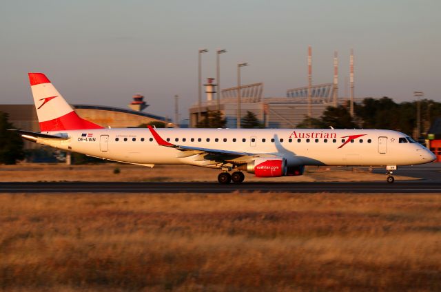 Embraer ERJ-190 (OE-LWN)