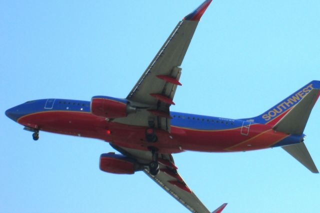 Boeing 737-700 (N908WN)