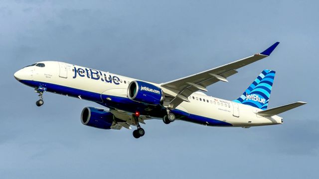 N3065J — - N3065J arriving closely at a golden hour from Boston (BOS). Airbus A220-300