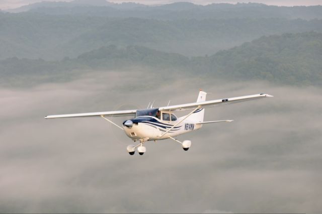 Cessna Skylane (N814WM)