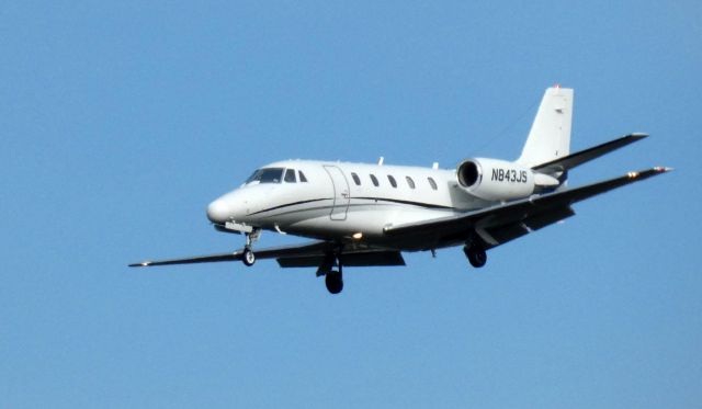 Cessna Citation Excel/XLS (N843JS) - On final is this 2003 Cessna Citation 560XL from the Autumn of 2020.