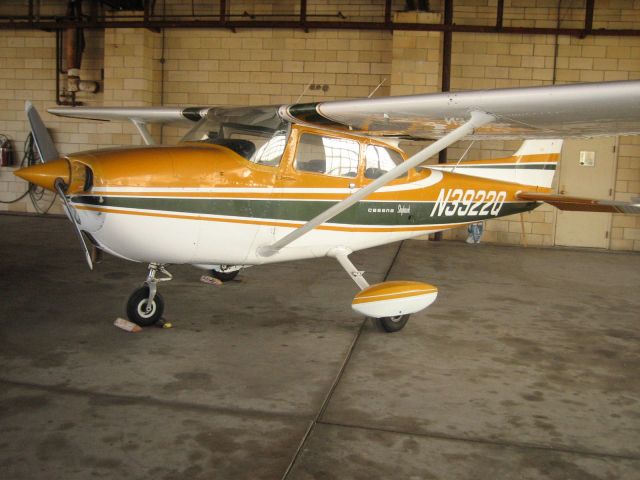 Cessna Skyhawk (N3922Q)