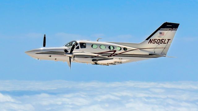 Cessna 421 (N505LT)