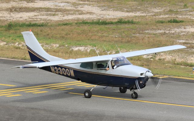 Cessna Centurion (N3300W)