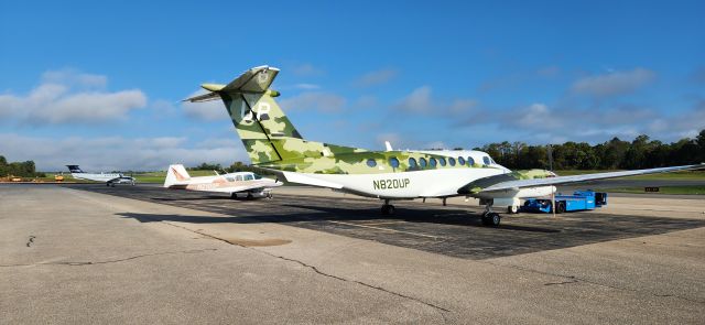 Beechcraft Super King Air 350 (N820UP)