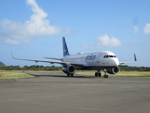 Airbus A320 (N804JB)