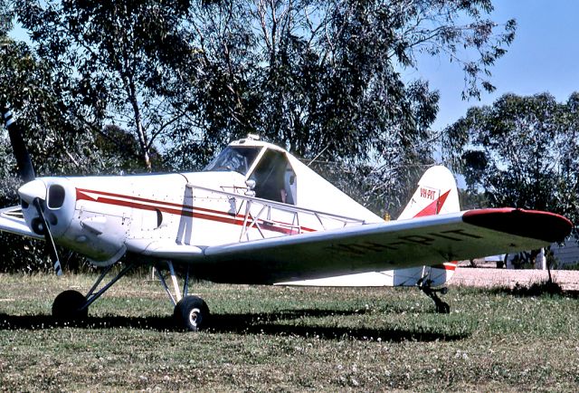 Piper PA-25 Pawnee (VH-PIT) - PIPER PA-25-235/A1 PAWNEE - REG : VH-PIT (CN 25-2543) - WAIKERIE SA. AUSTRALIA - YWKI 14/1/1989