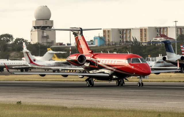 Embraer Legacy 550 (N615TK)