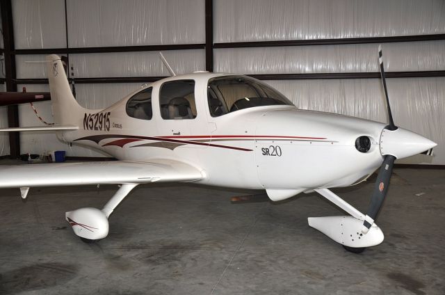 Cirrus SR-22 (N52915)