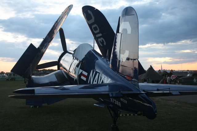 AMU72378 — - Twilight with the Warbirds at Oshkosh 2018