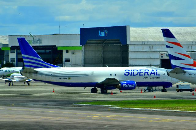 BOEING 737-400 (PR-SDV) - SIDERAL CARGO