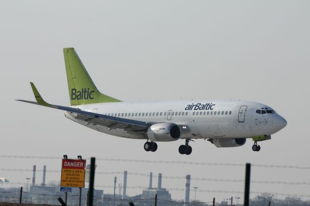 Boeing 737-700 (VL-BBI)