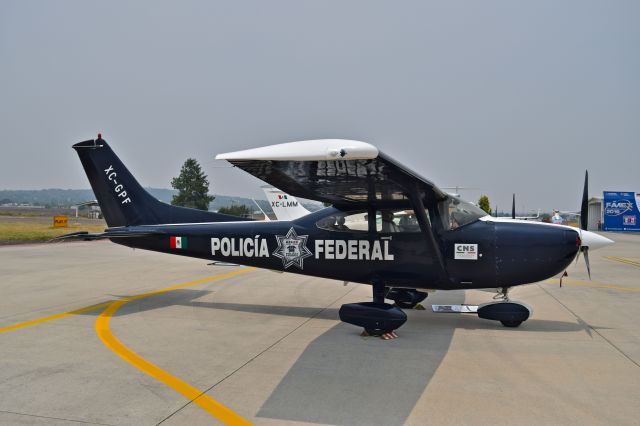 Cessna Skyhawk (XC-GPF) - Cessna 182S Skylane II  XC-GPF MSN 182-80906 of Mexican Federal Police (PF) Now National Guard (GN) on display during the open day in trade show "FAMEX 2019" at Santa Lucia AB (04/2019).