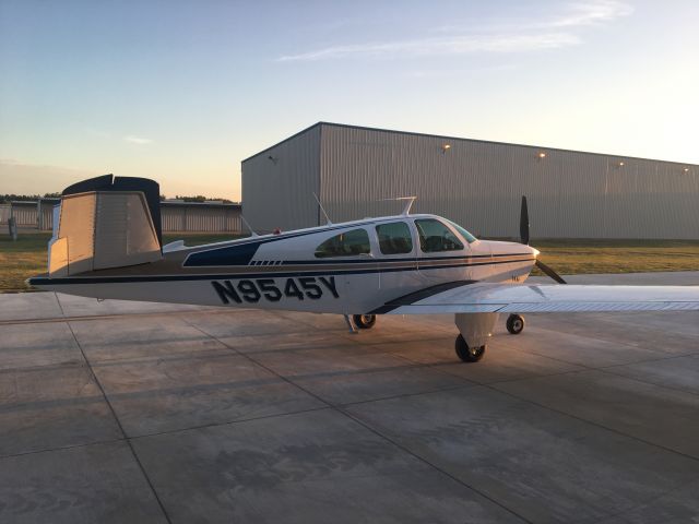 Beechcraft 35 Bonanza (N9545Y)