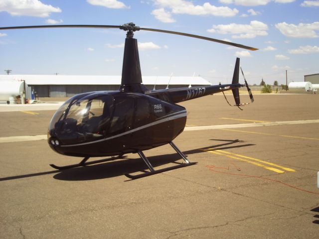 Robinson R-44 (N1767)