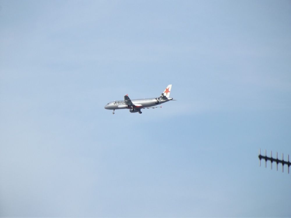 Airbus A320 (VH-VFK)