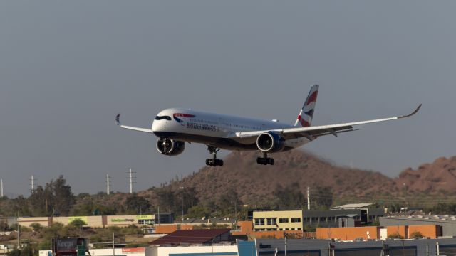 Airbus A350-1000 (G-XWBG) - British Airways A350-1000 landing at PHX on 5/1/2022. Taken with a Canon 850D and Canon 75-300mm lens.