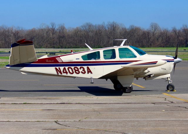 Beechcraft 35 Bonanza (N4083A) - At Downtown Shreveport. 1970 Beech V35B Bonanza 