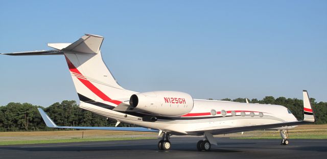 Gulfstream Aerospace Gulfstream V (N125GH) - Beautiful aircraft!