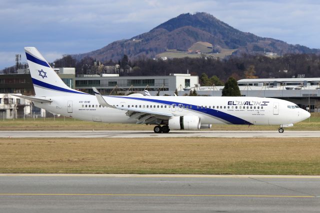 Boeing 737-900 (4X-EHE)