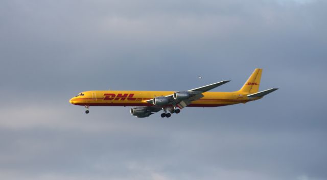 McDonnell Douglas DC-8-70 (N803DH)