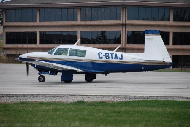 Mooney M-20 (C-GTAJ) - Well maintained Mooney M20J based here at Buttonville Airport, Toronto. April 18/10.