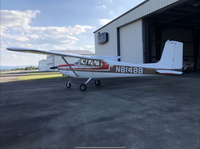 Cessna Skyhawk (N8148B) - The nicest 1957 C-172 around!