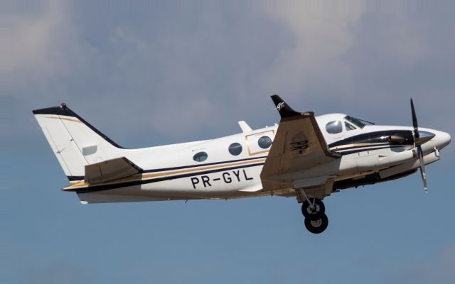 Beechcraft King Air 90 (PR-GYL)