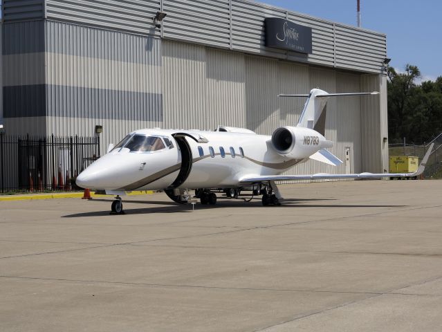 Learjet 60 (N8783)