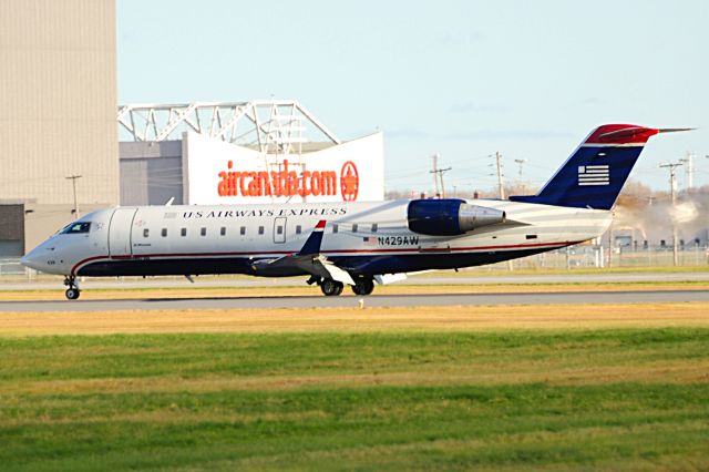 Canadair Regional Jet CRJ-200 (N429AW)