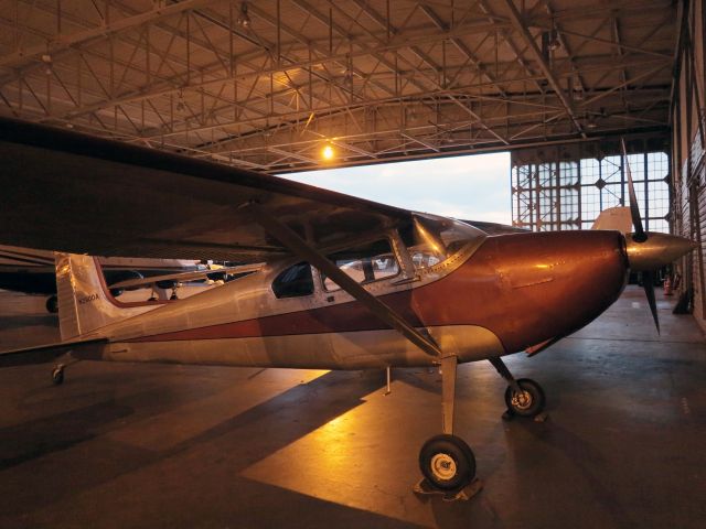N2900A — - A very nice 1953 Cessna 180.