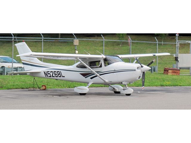 Cessna Skylane (N526BL) - The Slylane is a perfect personal travelling aircraft!